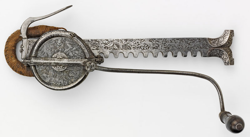 Cranequin en acier, bois et corde, 1565-1574