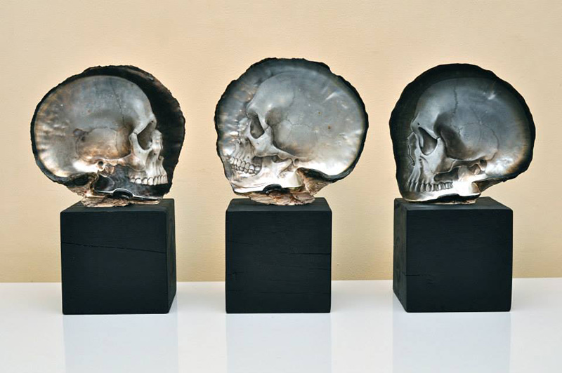 sculpture en nacre de crâne