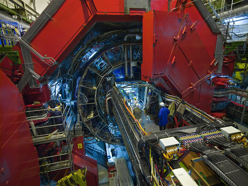 LHC, le grand collisionneur de hadrons
