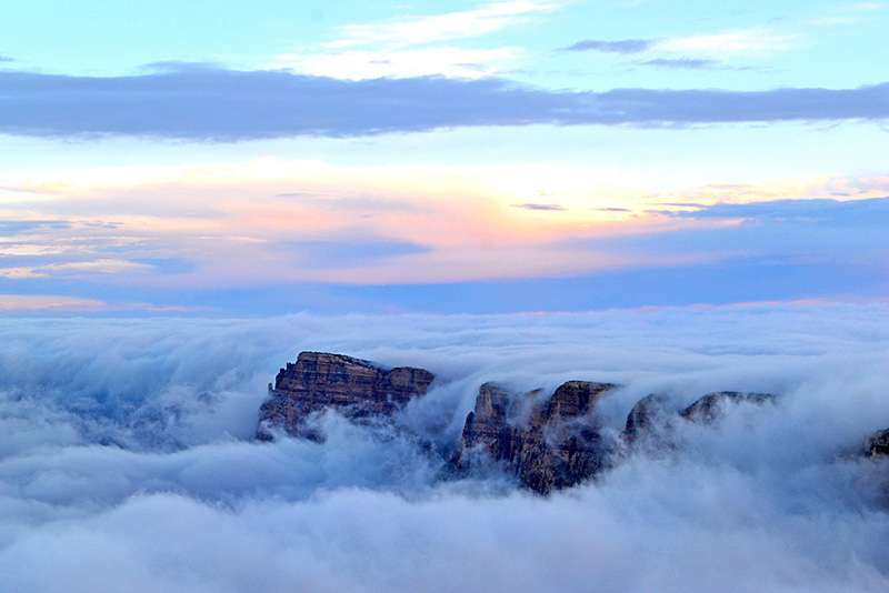 la brume envahit le Grand Canyon