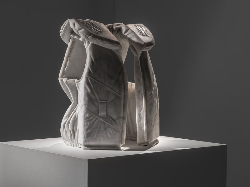 Sculpture en marbre hyperréaliste d'Alex Seton