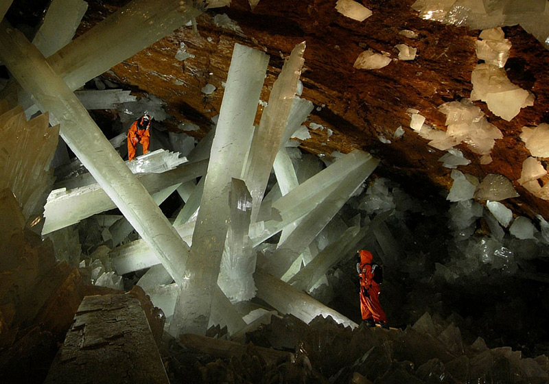 Grotte de Naica aux cristaux géants sélénite au Mexique