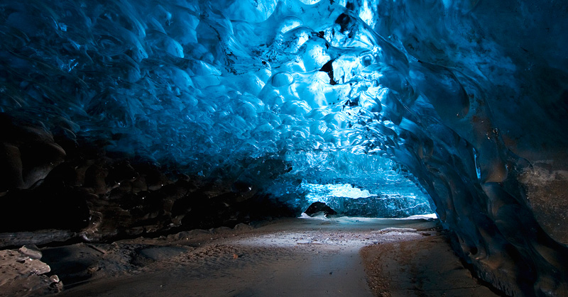 grotte de glace bleue