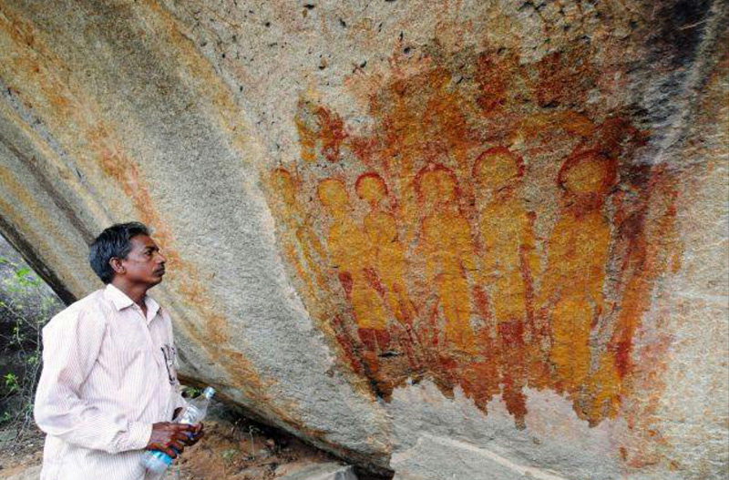 Peinture rupestre de 10.000 ans représentant des ovnis et extraterrestres à Chhattisgarh
